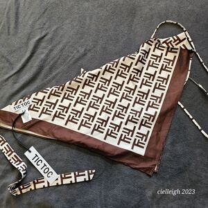 *4 For $25* Tic Toc Scarf top